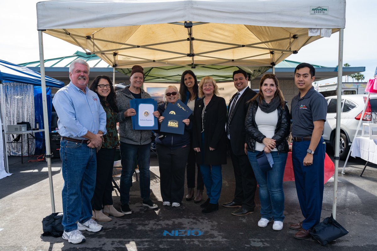 OCIESBDC's tweet photo. Congratulations to the 45 businesses that launched through the OC MADE program on Small Business Saturday this past weekend! Thank you to everyone that joined us at @OCMP to celebrate their accomplishment and #ShoppedSmall!

@CAGoBiz @SBAgov @CSUFMihaylo https://t.co/DQdZQx901P