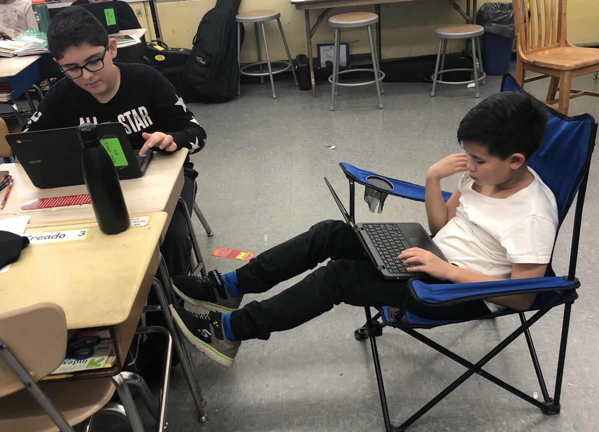 msmancuso5's tweet photo. Our favorite time of day! Here are our busy bloggers! #msmancuso @NHPRoadSchool  @NHPGCP https://t.co/9R6Qas1dFn