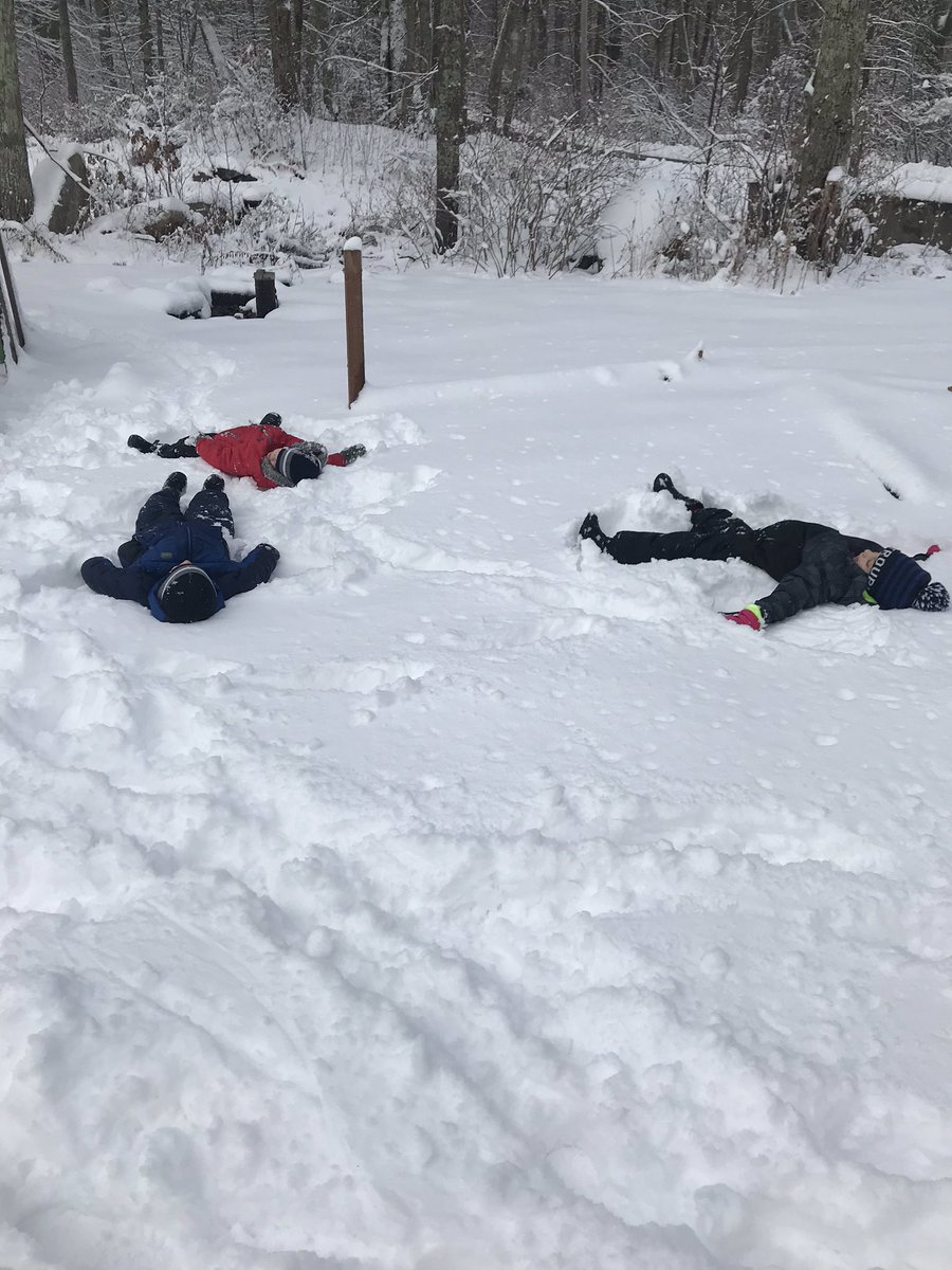 AmandaSuarse's tweet photo. Snow day https://t.co/OLM9kSCDgd