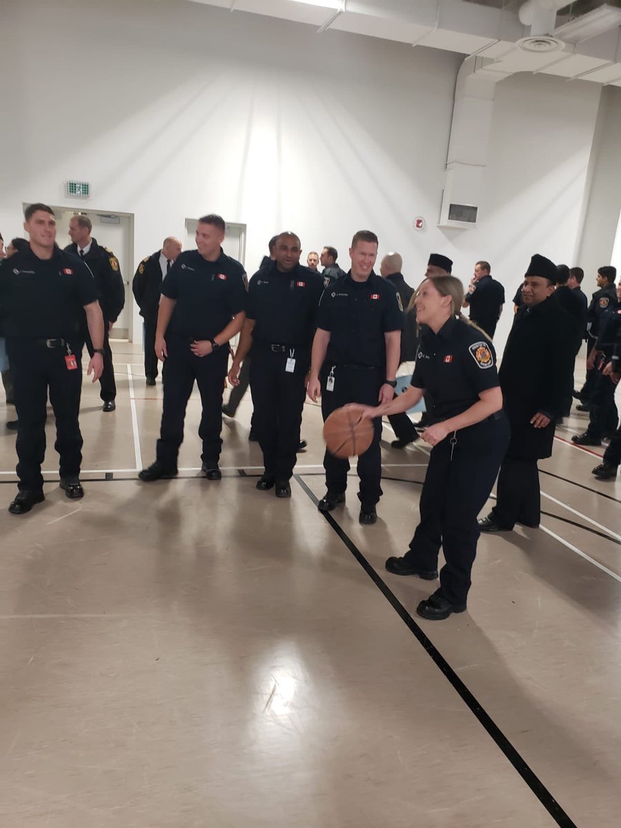 BramptonFireES's tweet photo. Great visit to the @AhmadiyyaCanada Mubarak Mosque @BramptonMasjid this afternoon! Thank you for educating us about your faith. Very impressed to learn about all the different ways you serve the communities in Brampton and π¨π¦. #KnowYourCommunityTour https://t.co/jBefhMuNU5
