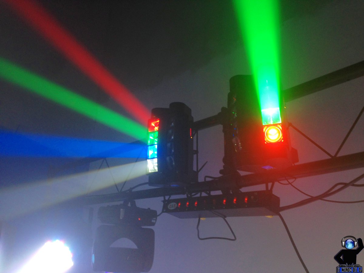 ElMundoDelDJ's tweet photo. 🌌El Mundo Del Dj Producciones🌌
🔊Sonido Profesional.
🎆Iluminación 🚦PAR LED &amp; CABEZAS MÓVILES🚦
🌫Cámara de Humo.
🎧Show Dj. 
🎤Animación.
#ContamosConLoMejorParaTuFiesta  #Bodas #Cumpleaños #DiscoMovil
📲 3207268152 📳 https://t.co/UDfzBuI6x8
