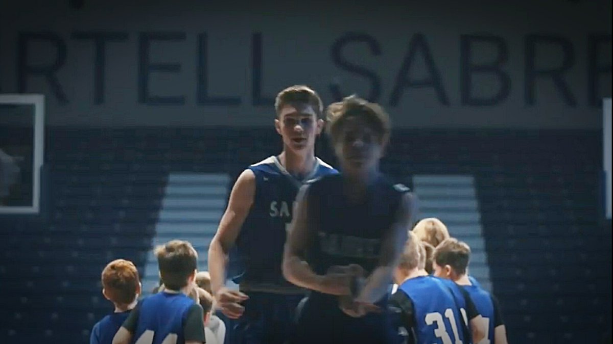 PaulLenzmeier's tweet photo. It's Sartell Sabres GAMEDAY! First basketball game of the year @ home vs. Detroit Lakes. Lots of talent on this roster, including several @MNCometsElite players. @Blenzmeier32 #Sartell #Sabres #MNComets https://t.co/JiwQXn4SfR