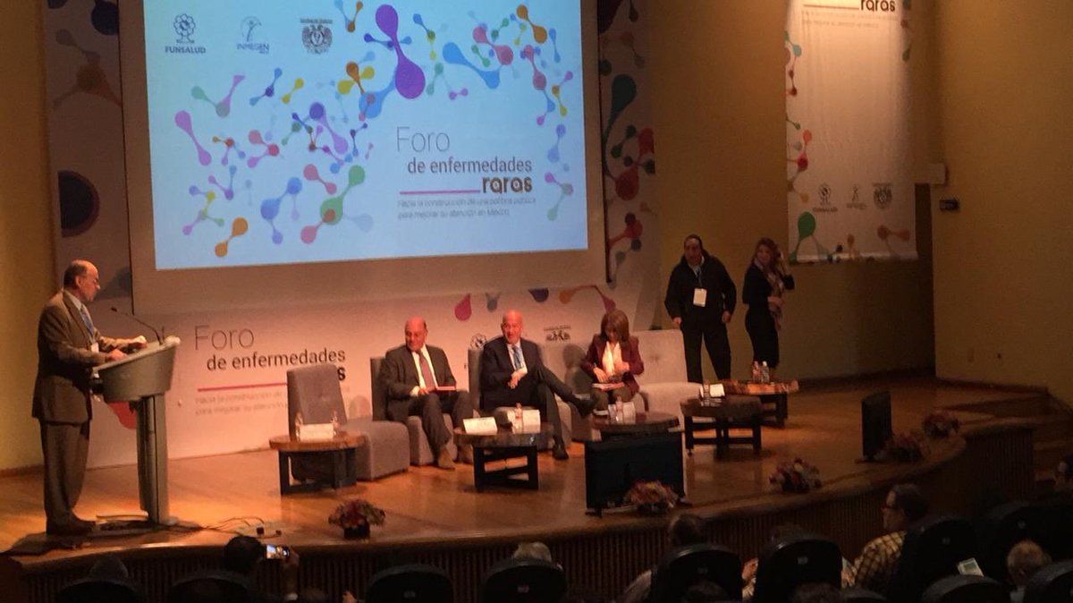 ectorjaime's tweet image. Participando en el Foro de Enfermedades Rara, hacia la construcción de una política pública para mejorar su atención en México. 👏🏻