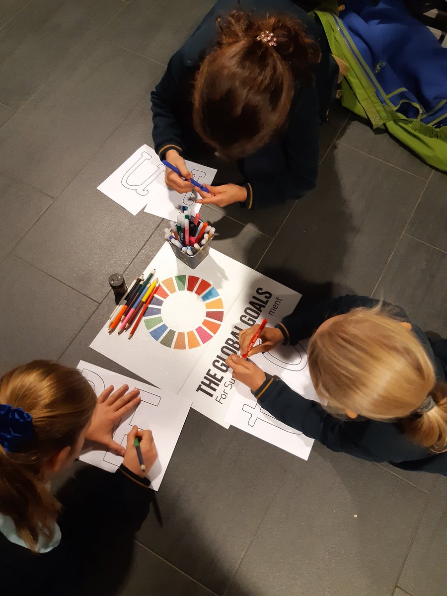 Evans720Laura's tweet photo. Year 5 @LCISchool learned about @TheGlobalGoals and linked
each letter of our display to a specific goal using words and images 🌍❤💫 #lcislife #lcisaubonne #SDGs #SustainableDevelopment #educhat #educationmatters https://t.co/HrjeU6tLRT