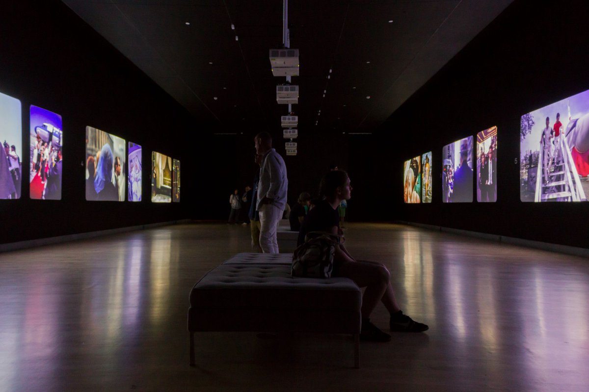 brooklynmuseum's tweet photo. Garry Winogrand: Color "is a triumph, revealing an artist whose photographs in color were an extension of his obsessive work in black-and-white." (via @wsj) Make one last visit to see #WinograndColor before it closes this Sunday, December 8. https://t.co/lYjBI68rkO https://t.co/nRJy1MK0qv