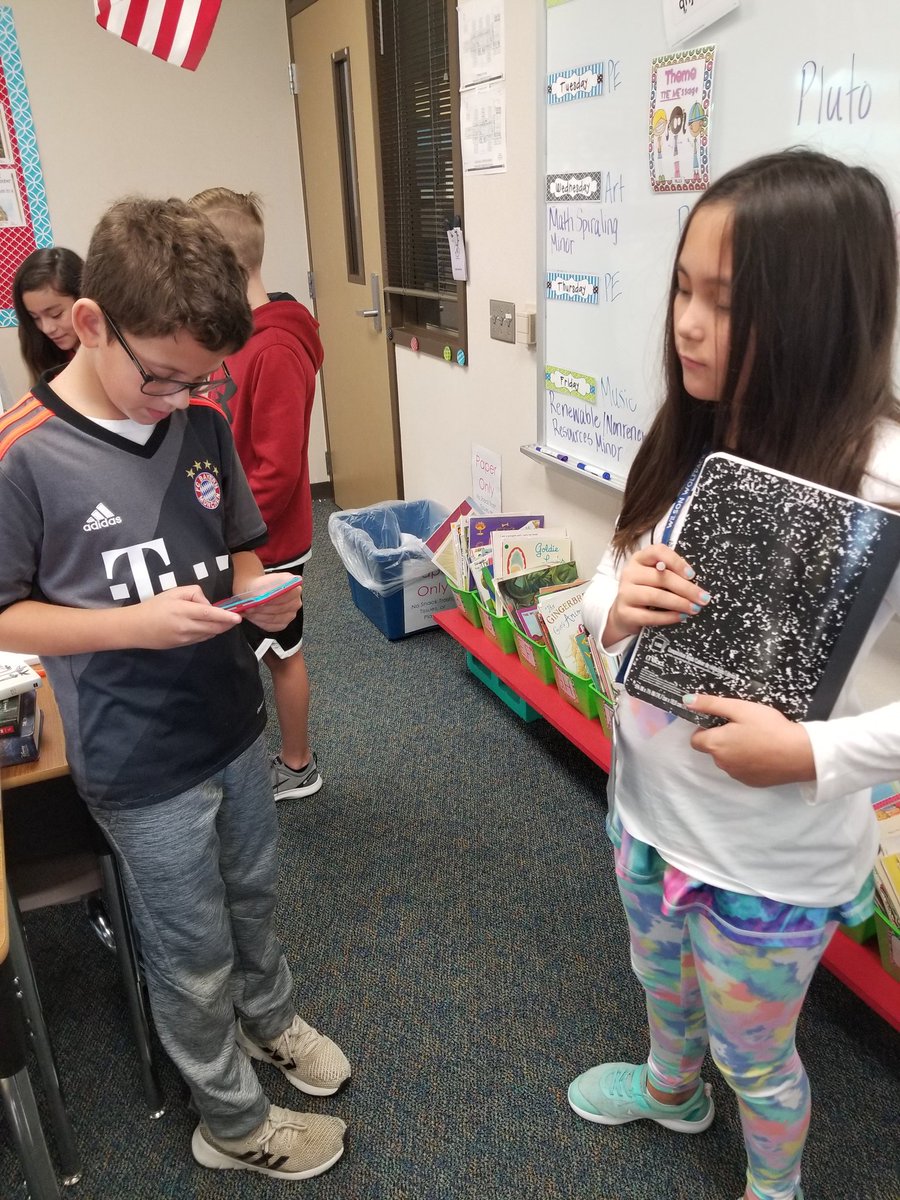 Padlet is a great way to share all of the imagery we found in poetry today. #TWEHowl <a href="/TWEHowl/">Tom Wilson Elementary</a>