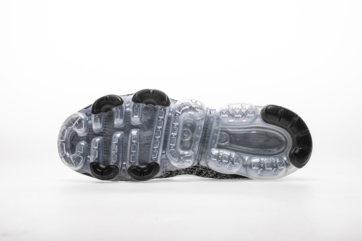 Feet_Empire's tweet photo. Be bouncy and buoyant in the Nike Air VaporMax Flyknit 3. A high fashion–inspired upper features flowing lines of breathable stretchable Flyknit construction. Revolutionary VaporMax Air technology keeps a spring in your step with toe-to-heel cushioning

https://t.co/ysRh44MObM https://t.co/EMUWGhymgY