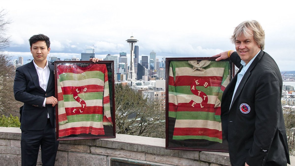 Looking to learn about Seattle's hockey history &amp; the first US team to win Lord Stanley?

The <a href="/HockeyHallFame/">Hockey Hall of Fame</a> will be showcasing historic items from the 1917 Stanley Cup Champion <a href="/S_Metros/">SeattleMetropolitans</a> this Thursday at <a href="/MOHAI/">MOHAI</a> from 10am-5pm. Admission is free! (📸: <a href="/kticen/">Kevin Ticen</a>)