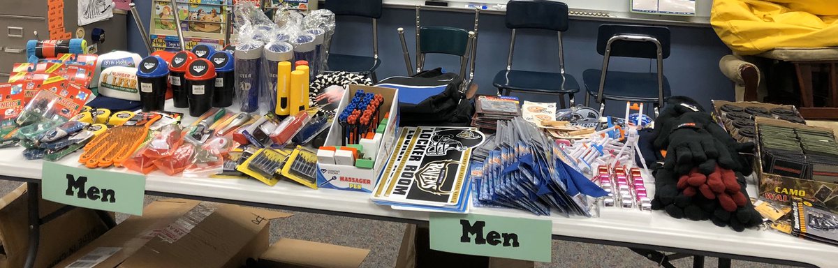 We are all set up and ready for the kids to shop at our Ebenezer holiday shop!  This year all items are $1!  Don’t forget to bring your shopping list and money. 🎅 🎄 🤗