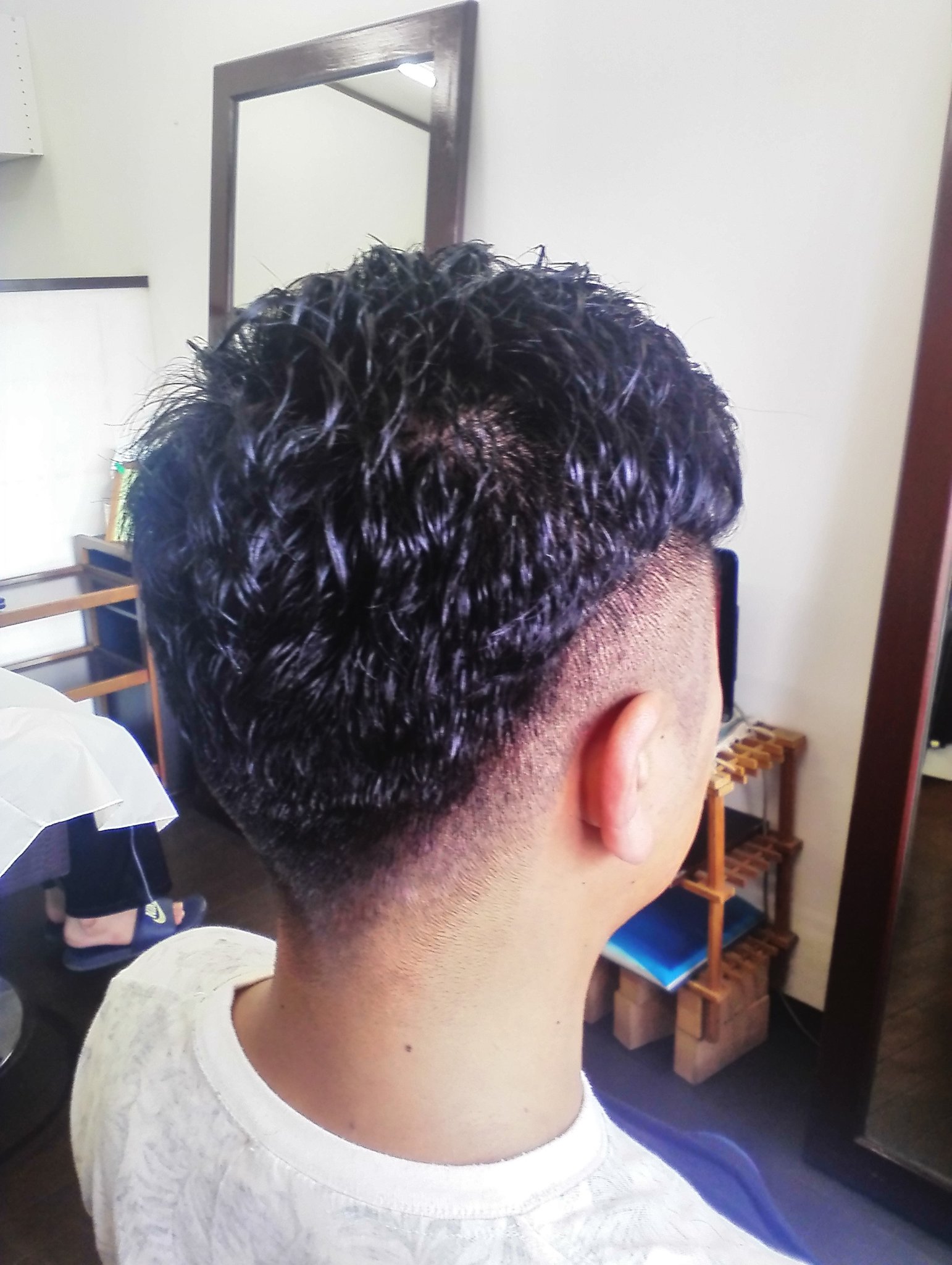 Hair 癒庵 朝の準備時間を楽にしましょう O 抑えの効かない硬い髪 直毛を 落ち着かせます 手入れが楽になりますよ 沖縄 泡瀬 理容室 床屋 美容室 メンズカット メンズ髪型 ツーブロック キッズカット フェード バーバースタイル グリース パーマ