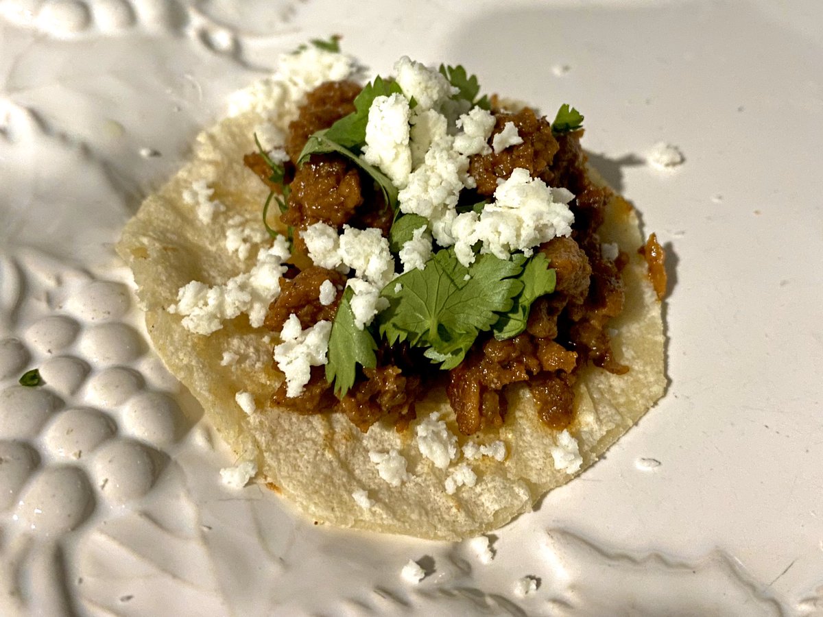 sonicgabe's tweet image. Tonight I made the dog a tiny taco.
#cookingfordogs #spoileddog