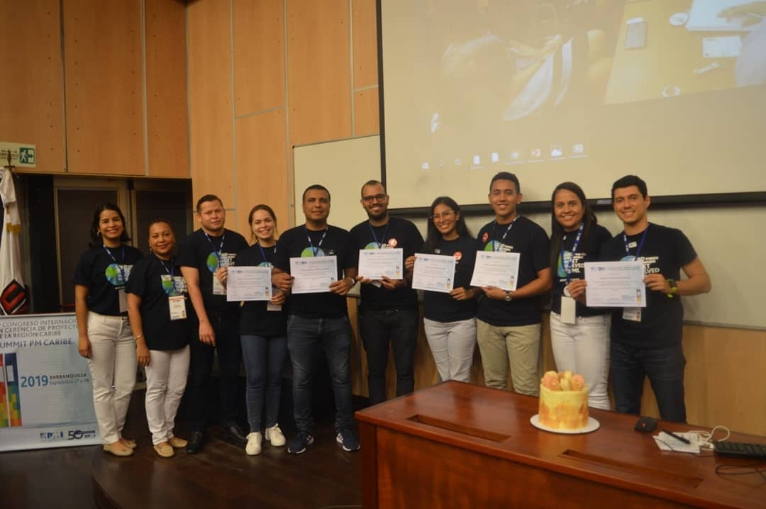 alycantillo's tweet photo. Haciendo un balance de lo logrado este año, me sorprende y emociona ver tantos momentos compartidos con excelentes personas que comparten conmigo la satisfacción de servir 🥰🤩 #givingback #volunteer #SoyPMICaribe https://t.co/zqNTHVnuOJ