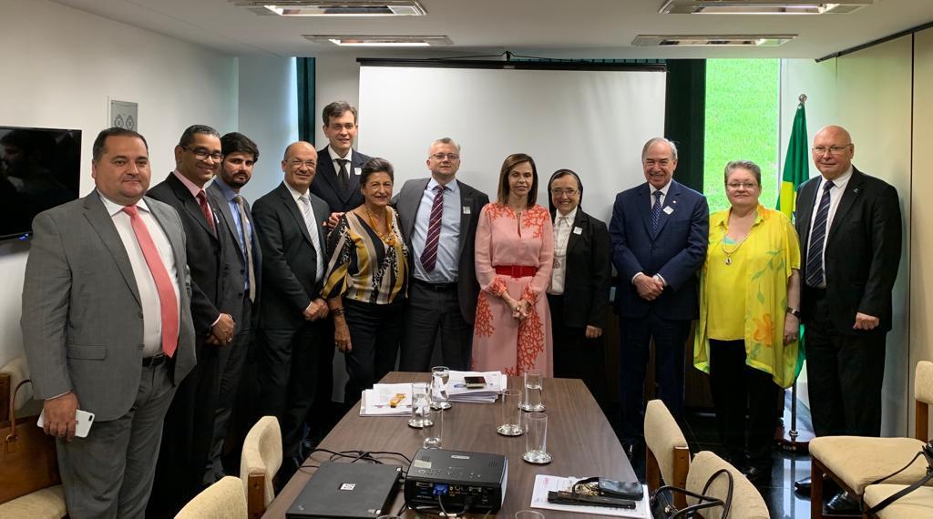 somosfonif's tweet photo. Nesta terça-feira, o FONIF se reuniu com a relatora do PLP 134, Deputada Dorinha junto com sua assessoria parlamentar. Também estivemos em reunião com o deputado Pedro Cunha, presidente da Comissão de Educação. Estavam presentes lideranças da ANEC, ABIEE, CRB, ABMES. ACAFE e APF. https://t.co/bahwhuzIAG