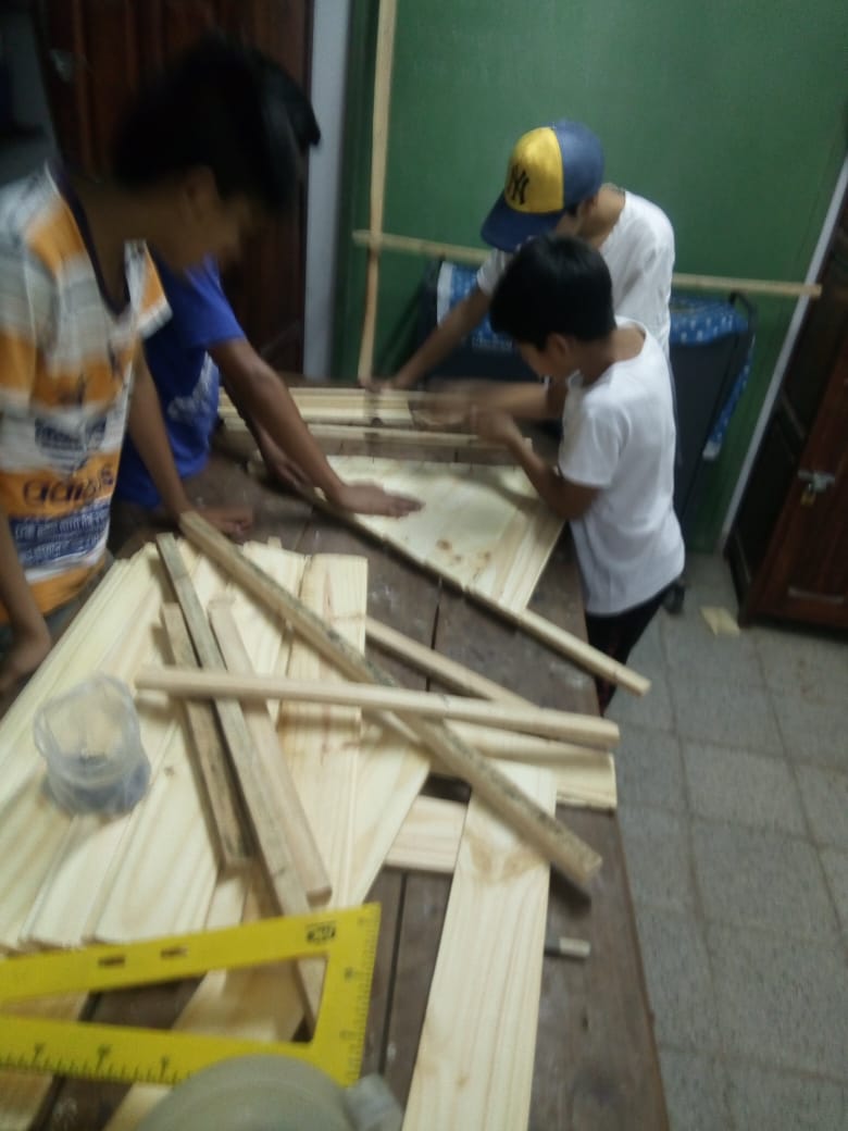 PAS de la Escuela Nº 4213 con taller de Carpintería. Impacto en la escuela la recuperación y acondicionamiento de armarios. <a href="/UrtubeyJM/">Juan Manuel Urtubey</a> <a href="/PasPlan/">PAS Plan Alimentario Salteño</a> <a href="/GustavoSaenzOK/">Gustavo Sáenz</a> <a href="/matiascanepa/">Matías Cánepa</a> <a href="/fguillesaavedra/">GUILLERMO SAAVEDRA</a>