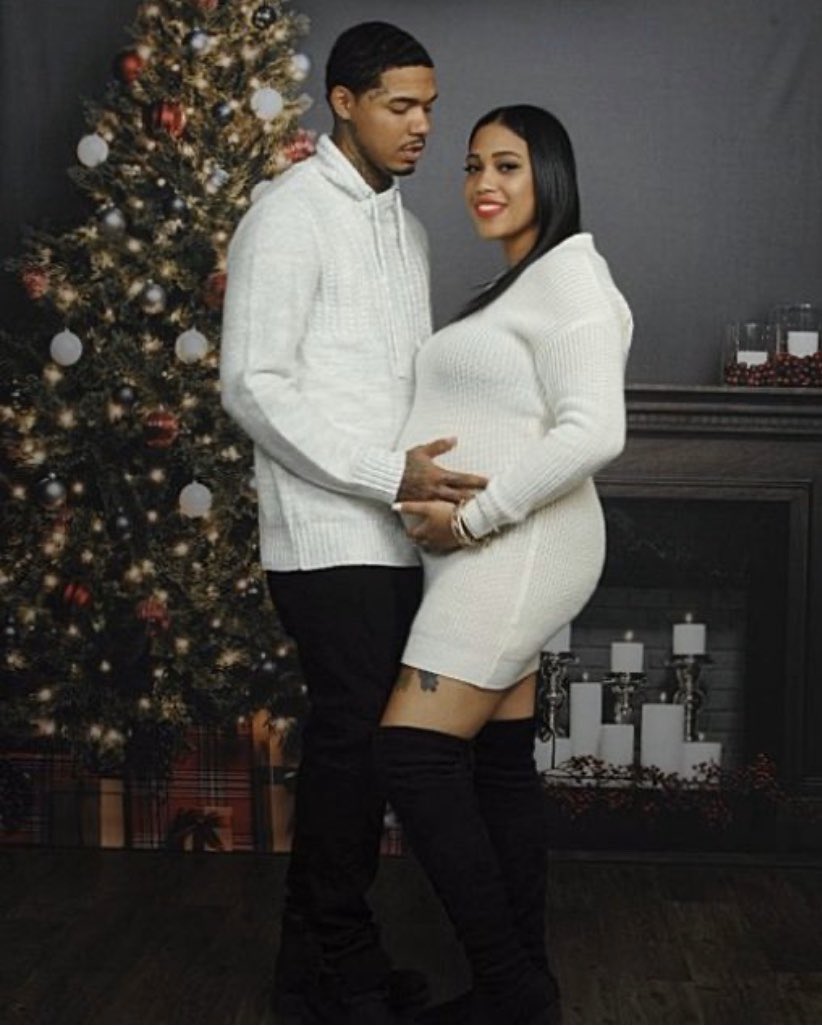 Jayyyysworld's tweet photo. Sooo in love with our Christmas photos 🎄❤️ Happy Holidays 😘 https://t.co/llkz2Cv6Jx