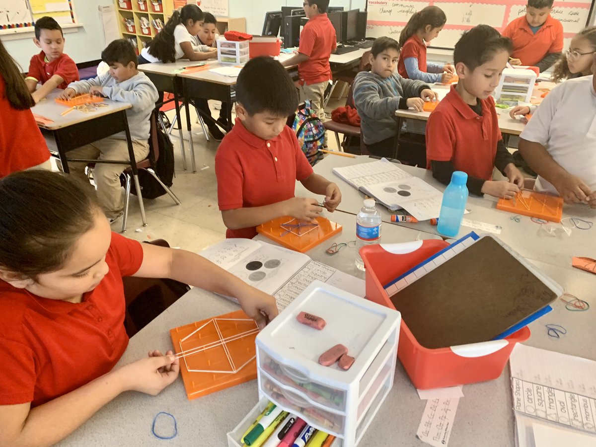 DroscheTeach's tweet photo. More fun with the geoboards as we learn about 2-dimensional polygons. @shearnlions #shearnstrong #buildinguplearners #hisd #thirdgrade https://t.co/bbCAv9FXaQ