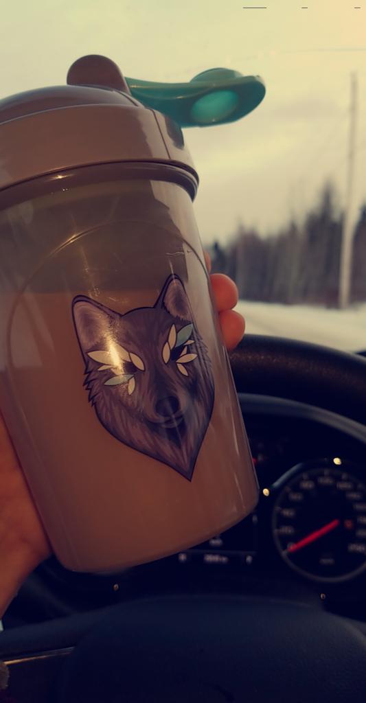 _Gipp's tweet photo. @dakotaz We drink those 🤙 #BeCareful https://t.co/XrRZUDNC6N