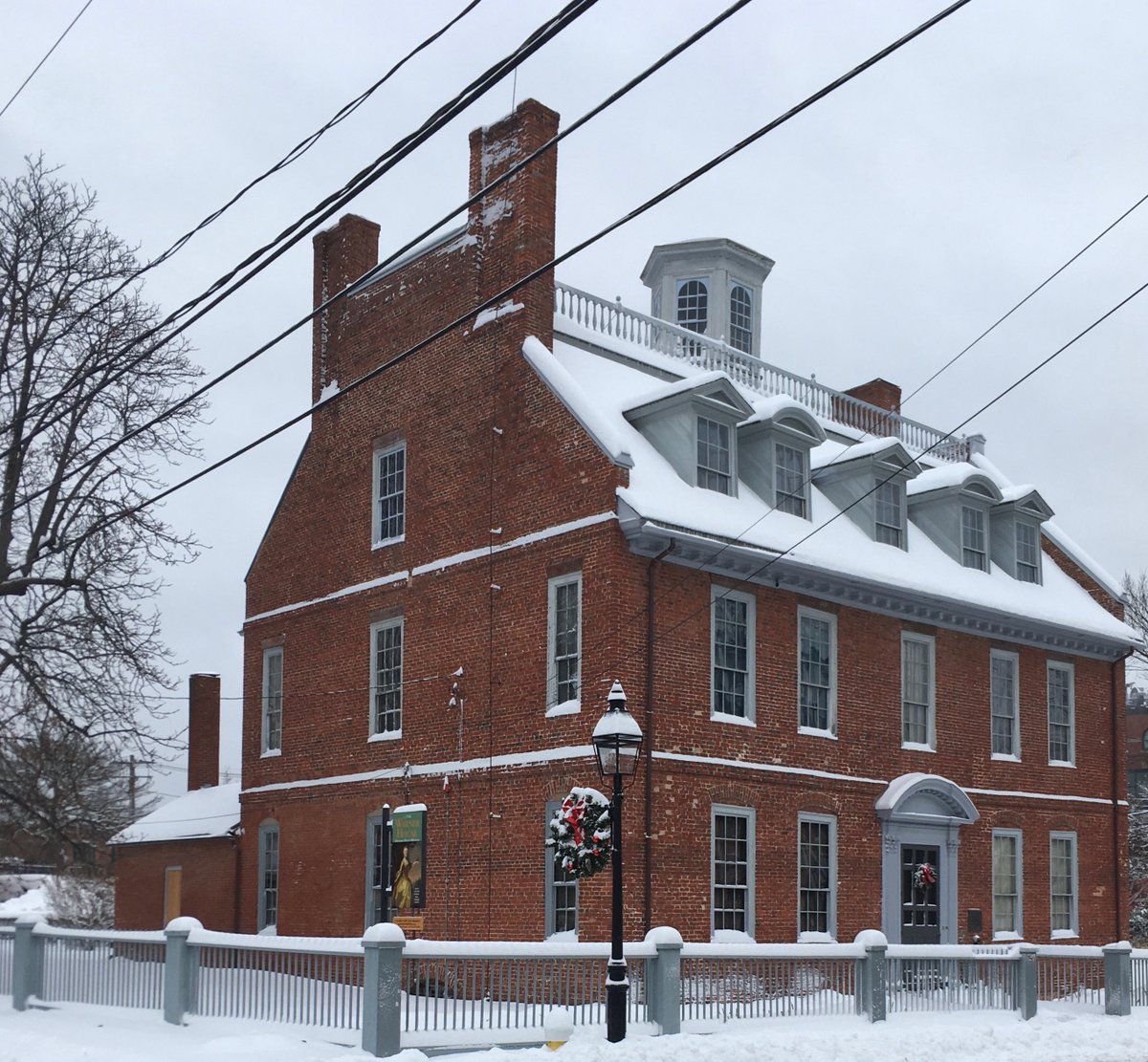 Christmas Past at the Warner House
 
Please join us on December 7, 2019 from Noon to 3 P.M. at the Historic Warner House with music provided by violinist, Emily Grodin. Reservations are not needed. Admission is free. Snacks &amp; King Tut’s cider fills the holiday table.