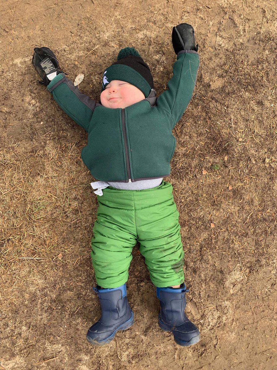 MSUPamelaJ's tweet photo. When you are just tired and happy from watching support roll in for @michiganstateu students & programs. There are so many great projects to support. My fellow @msualumni, take a look and make your #GiveGreenDay donation today! #GGDphoto #CalJones https://t.co/xYFlc5PmrK https://t.co/t03kdoAu0H