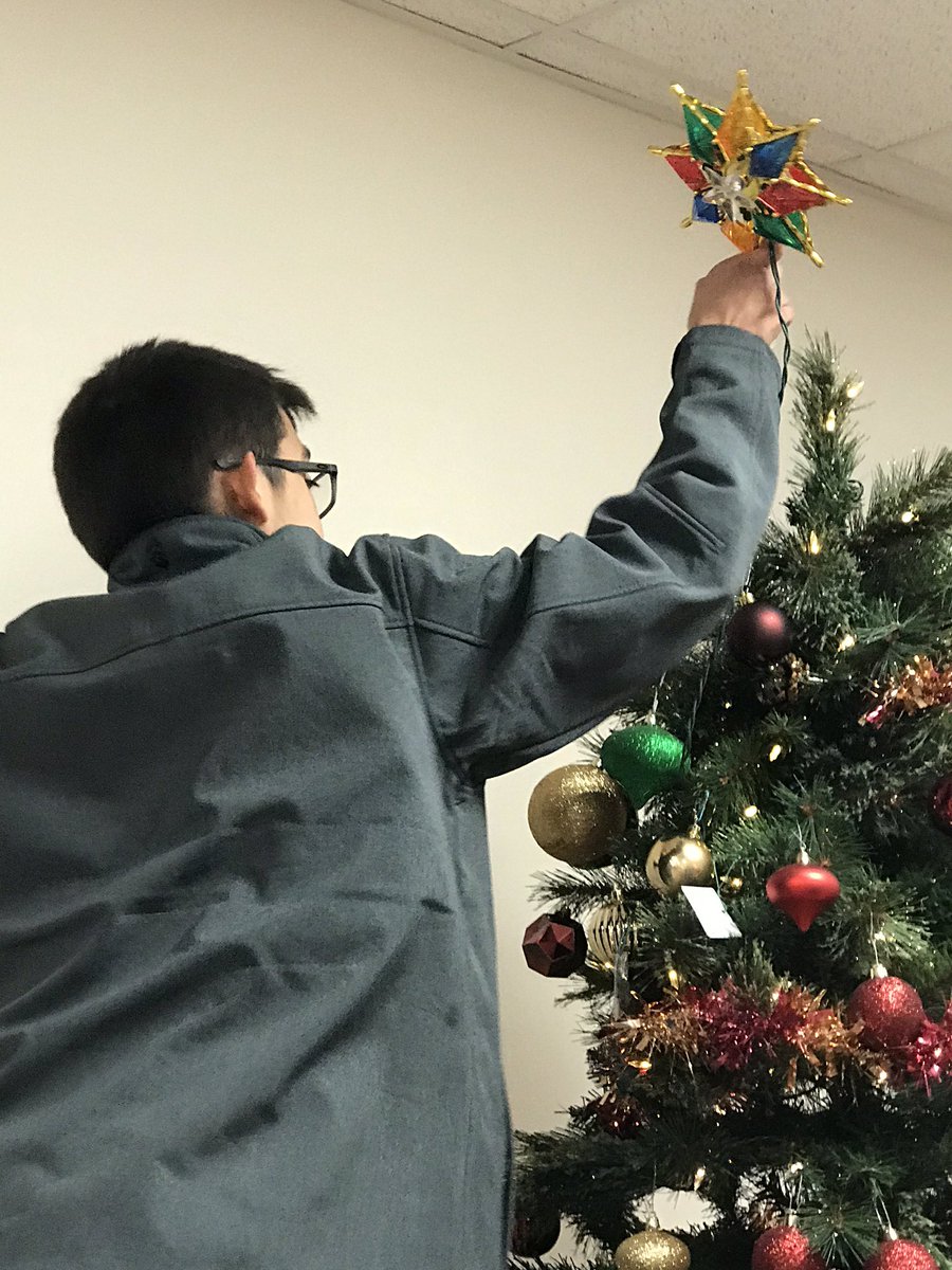 jmestkr's tweet photo. Ready for Christmas! They put the entire tree together from assembly to ornaments. @HumbleISD_SCHS #campusworkbasedlearning https://t.co/pSqPfUGzJN
