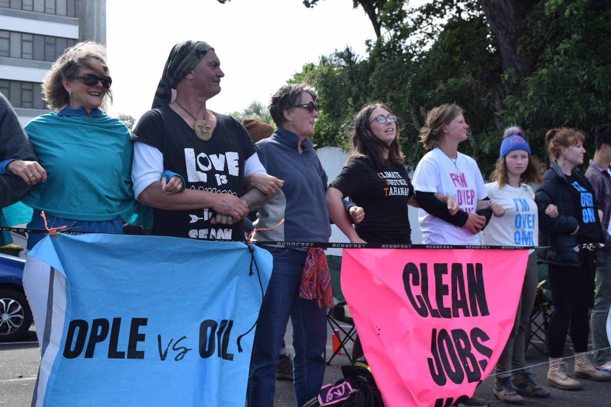 GreenpeaceNZ's tweet photo. The human blockade standing strong this morning to prevent @omv from going about business as usual.
This is a climate crisis and it's no time to be exploring for more fossil fuels.
#climateuprising #makingoilhistory #peoplevsoil https://t.co/lVS3KNI8gH