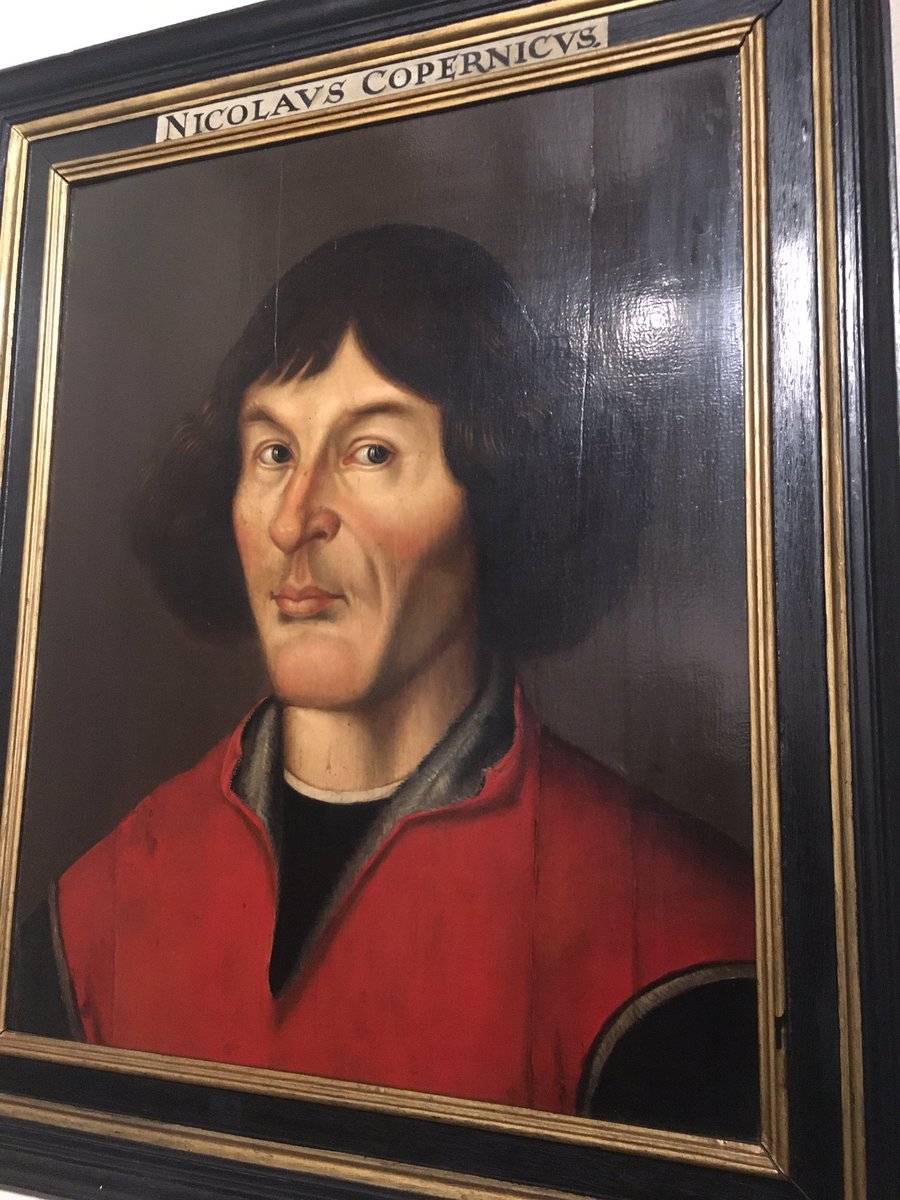 LadiesWTravel's tweet photo. Couldn’t help but laugh at this while in #Toruń today:
On the left: Nicholas Copernicus portrait at the Nicholas Copernicus Museum
On the right: Nicholas Copernicus gingerbread portrait at the Living Gingerbread Museum.
#PolandTastesGood #NicholasCopernicus https://t.co/0tSg4MmrSr