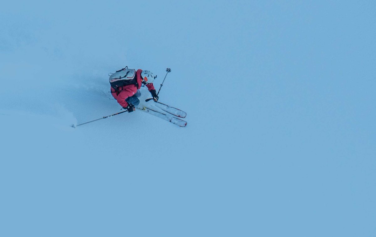 brucegoodlad's tweet photo. Some more great snow, terrain and learning from the team on the last day of our level 2 course in #Tignes #dynastarskis @Mammut_UK https://t.co/JgMSuw3bOp
