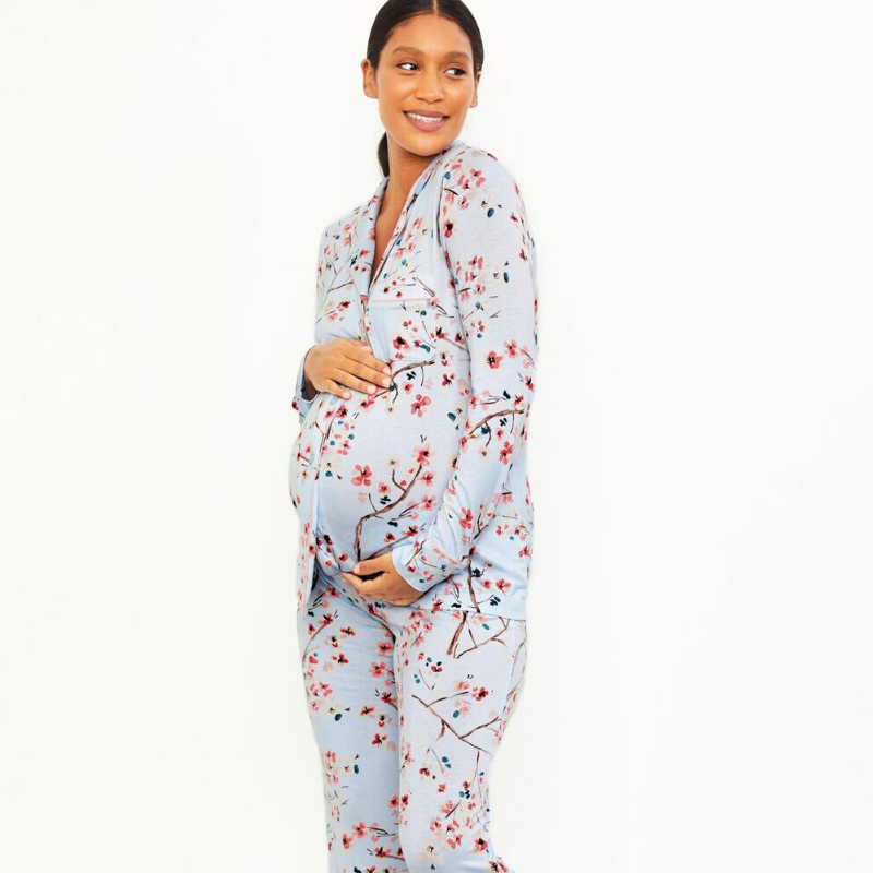 PeaMaternity's tweet photo. Join us for our 12 Days of Gifting. Today we’re all about cozy sleepwear. https://t.co/VcPtEN5tQc
#apeainthepod #40weeksofchic #gifting https://t.co/ajV4qzQBqd
