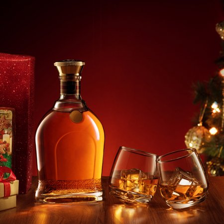 BCAE's tweet image. Scotch or Bourbon?! Our spirits tasting this Thursday is a 2 FOR 1 class - taste whiskys, and whiskeys, from around the world  AAANND learn the differences between them...just in time to pick out the PERFECT gift for the brown liquor-lover in your life. 

bit.ly/2XId5Sc
