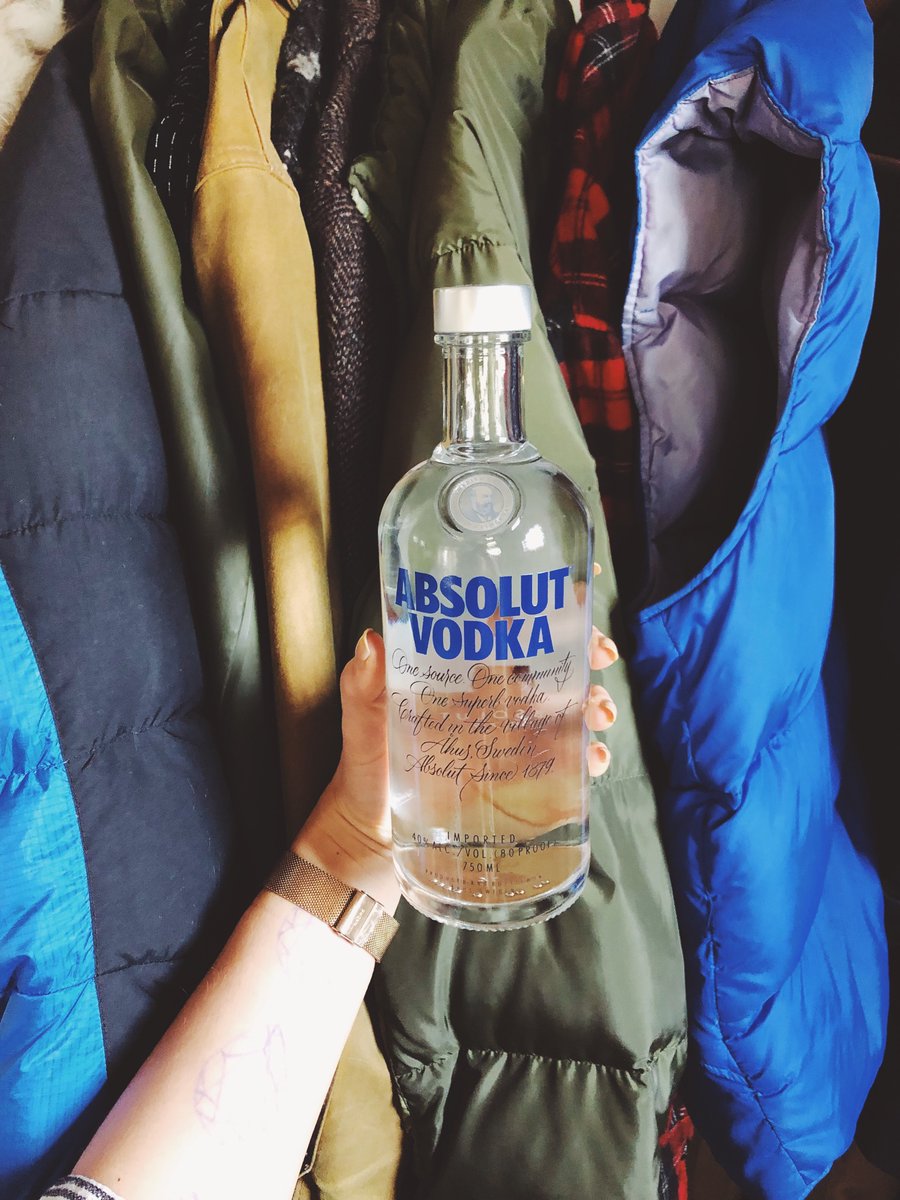 This #GivingTuesday join me, Planet Earth's Favorita Vodka @AbsolutVodka_US &amp; @Onewarmcoat in donating your coats for a cause! Check out my stories to learn more and #partywithapurpose #absolutpartner