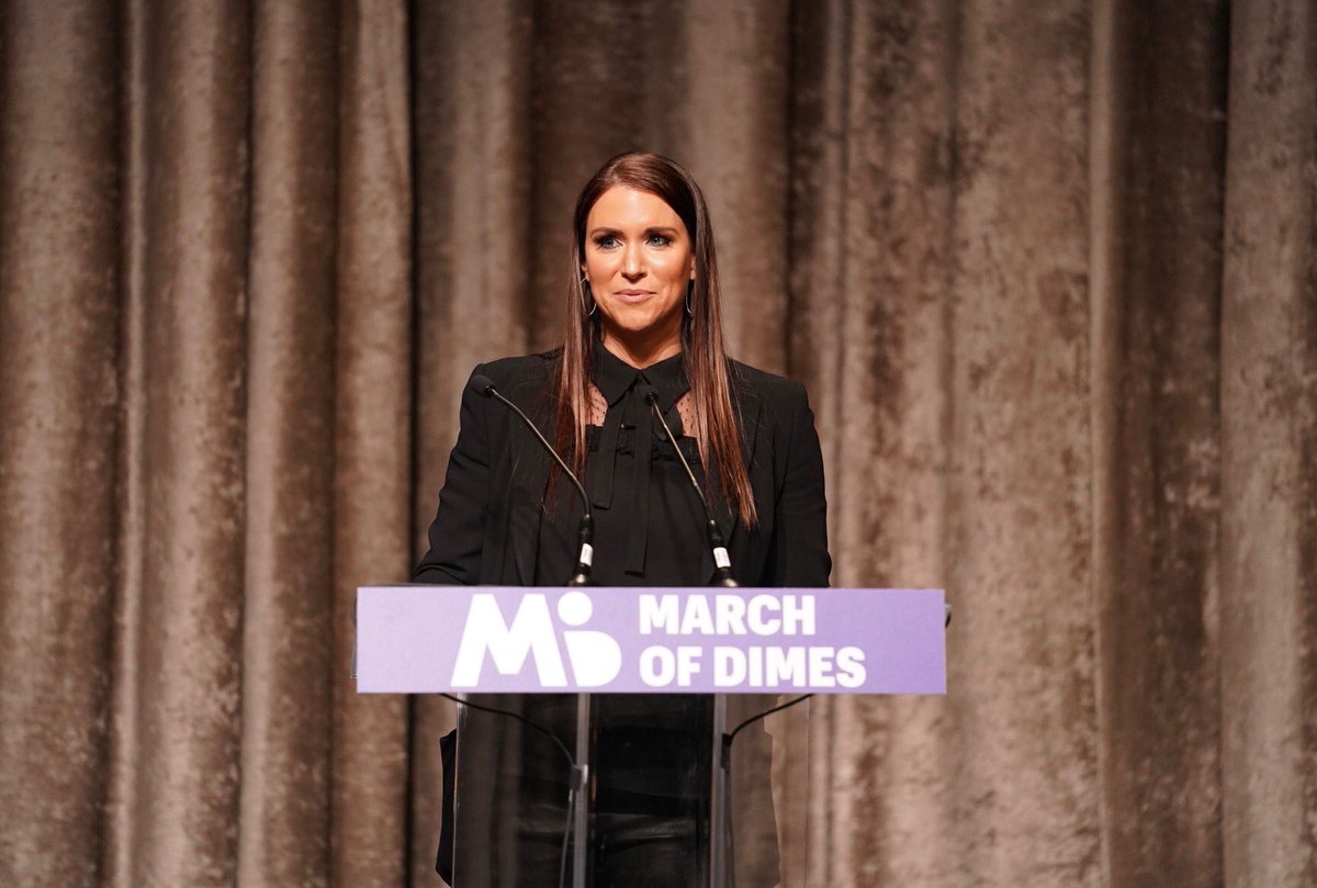 Today @WWE matched donations in the fight for healthy moms & babies at @MarchofDimes #SportsLuncheonNY. Thank you to @RicFlairNatrBoy & @MsCharlotteWWE & congratulations to all the winners. @CC_Sabathia @lindseyvonn, let me know when you want to go to the @WWEPC! #GivingTuesday