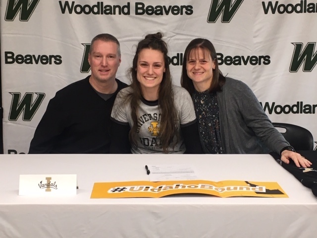 WHSBEAVERS's tweet photo. Congratulations Nicole! University of Idaho's not only getting an amazing athlete, but an equally amazing person! Thank you for being a D-1 athlete who chose not to specialize - instead becoming a team leader and all-league athlete in 3 different sports at WHS. We appreciate you! https://t.co/0Uw19yfQ4s