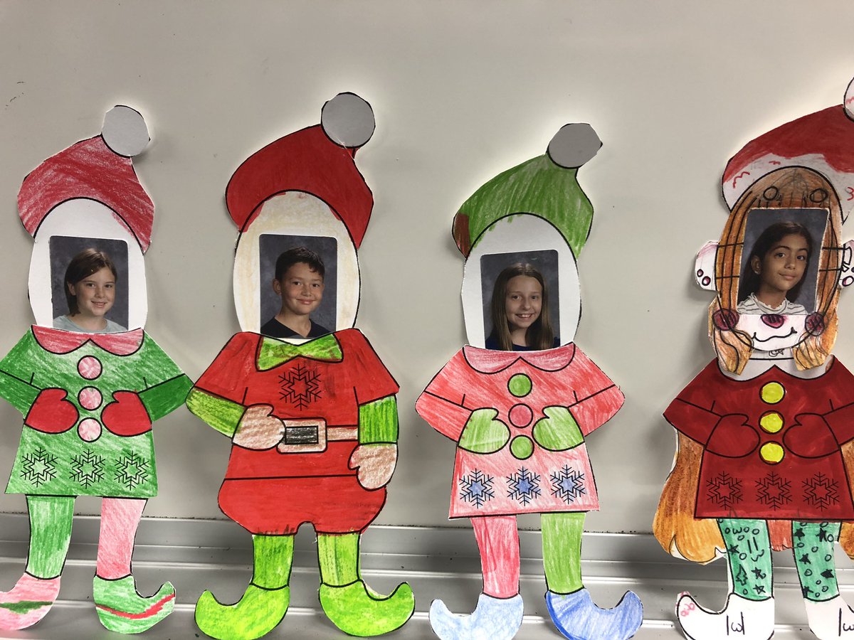 Parks_516's tweet photo. The students have turned into elves! @KuehnleKISD https://t.co/WQv57eM5SE