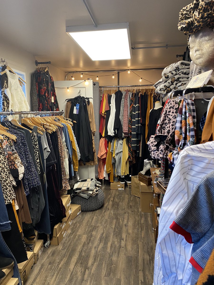 LexiRyan1's tweet image. Have you been to the Iron District container park in North Kansas City yet? Stop in tonight for a Sip N’ Shop with @3andmeboutique! #creativeKC #KCHeartland