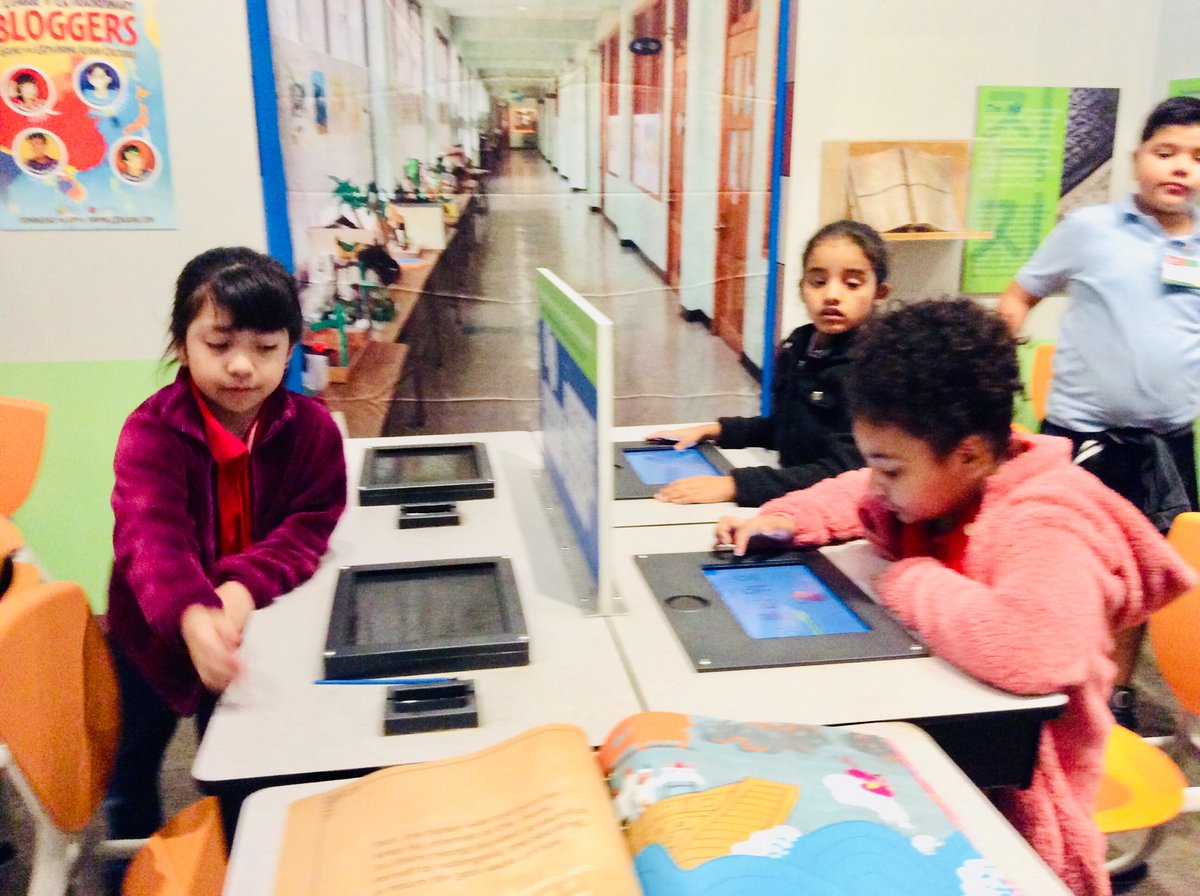 JMartinezneff's tweet photo. Scholars imagine traveling through Korea at the Children’s  
 Museum. #LoveLearning https://t.co/hebyKvq1lN
