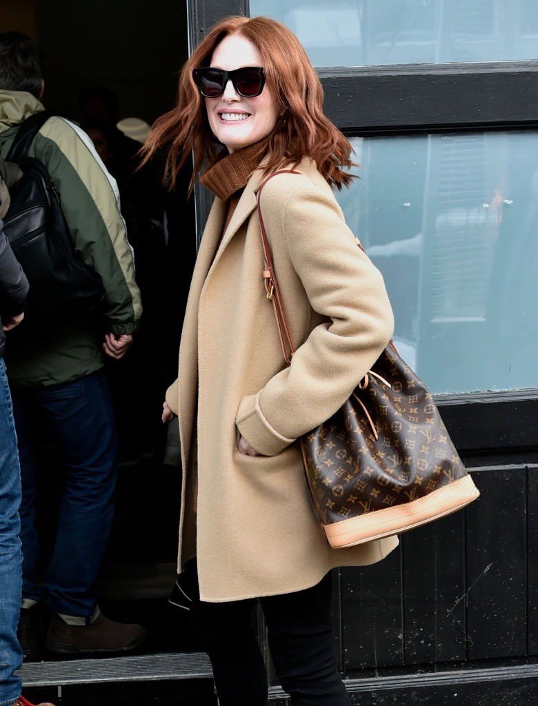 Happy birthday julianne moore <3 