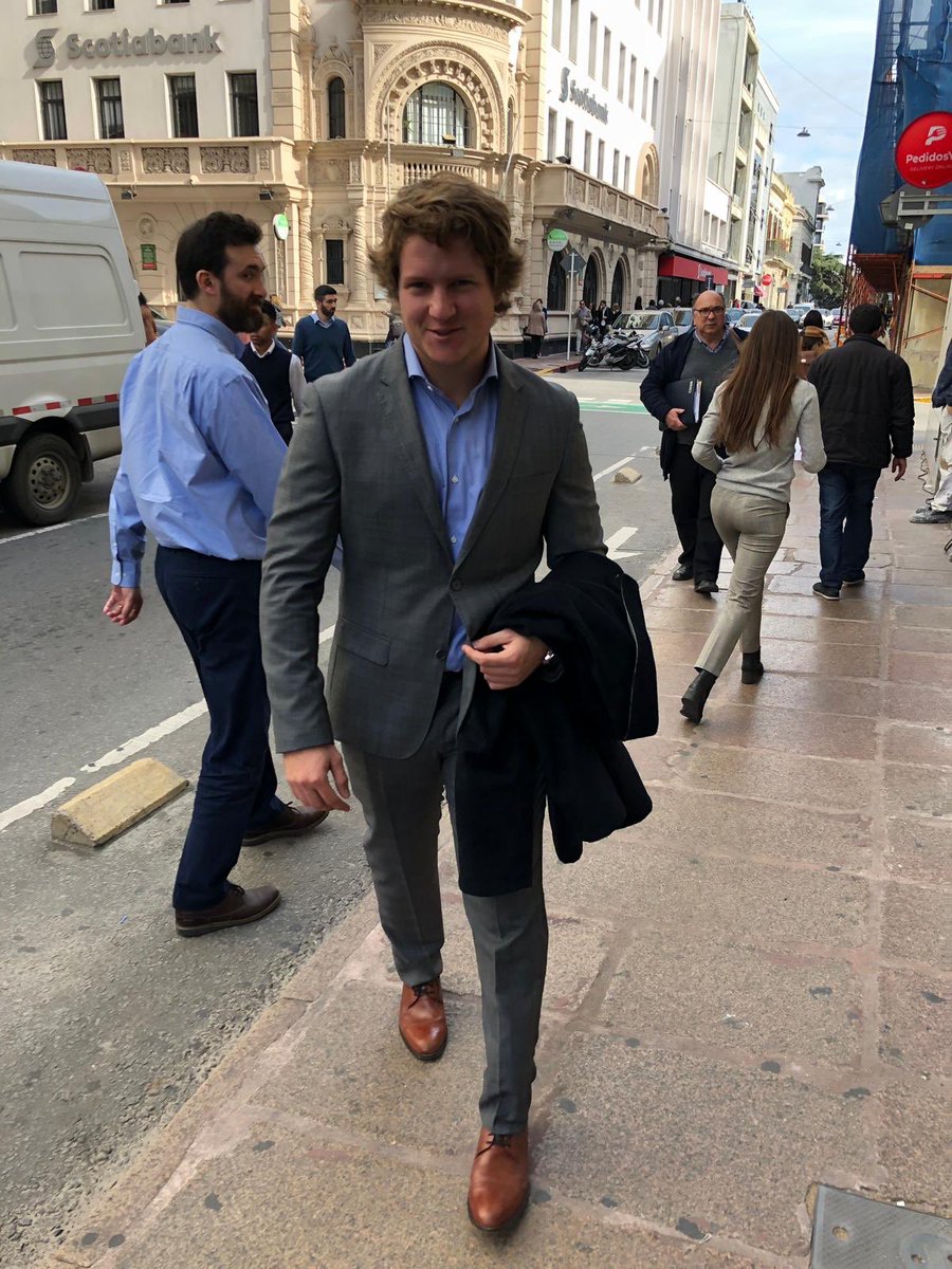 La gremial de arbitros encabezada por <a href="/EmmeneggerHans/">Hans Emmenegger . zurdo idealista .</a> acusa a jugadores de @evertonobc de generar violencia. El Abogado Leaman se hizo presente como representante de sus compañeros ante estas acusaciones. #internosummum2019 <a href="/obcfutbol/">OBC Fútbol</a>