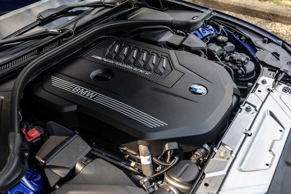 BMWSF's tweet image. The evolution of an original. Bringing power, agility, and spirit to the everyday driver, the 2020 BMW 3 Series Sedan. #BMWSF #3Series #20203Series #BMWUSA #2020 #BMWGram #CarGram #LuxuryCar #LuxurySF #MPerformance #BMWLove #BMW #series #MPower #drift #m #cars