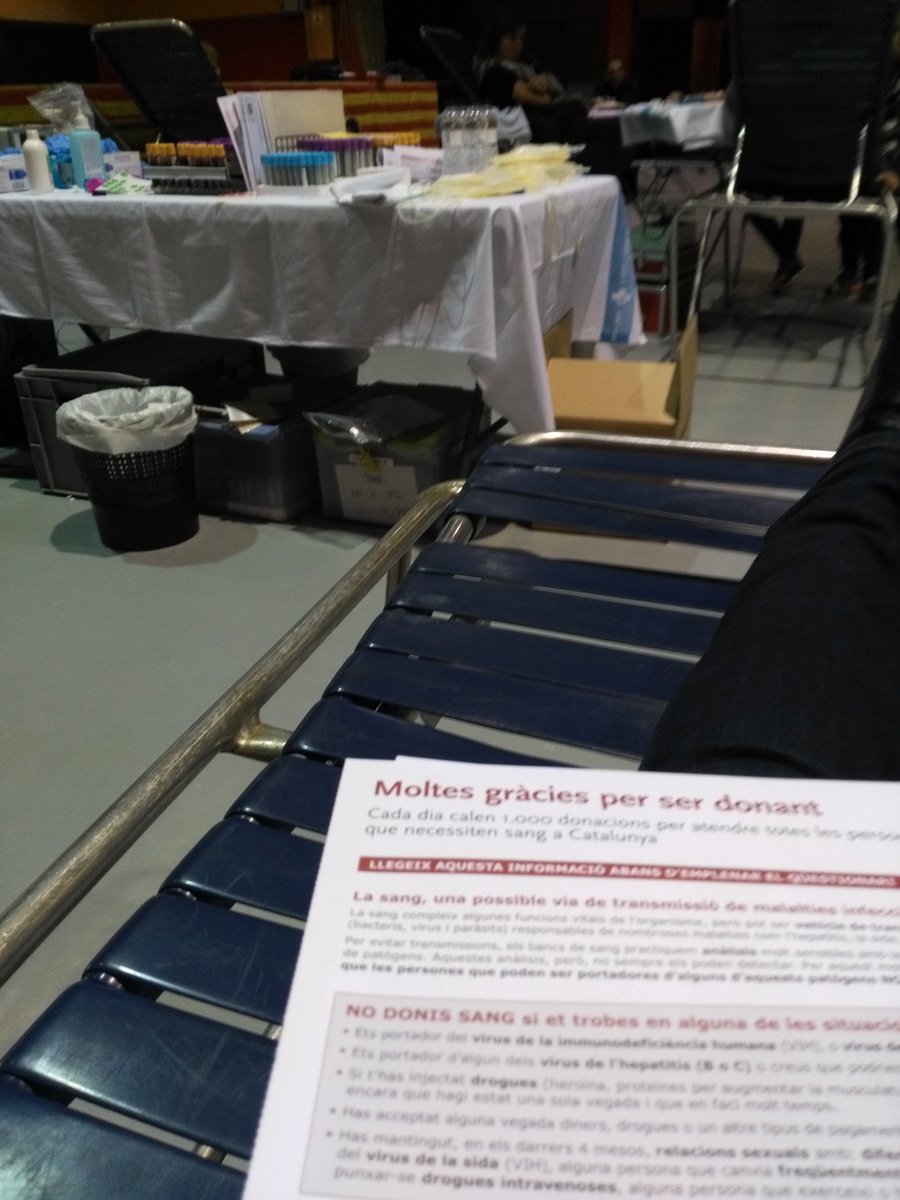 graciacs2's tweet photo. Jo també soc #sangfluencer #bloodfluencer i #GIFvida.😉 
I, quina satisfacció!!
Ara que puc dono la meva sang, potser algun dia algú me n'haurà de donar a mi!!!
 @donarsang https://t.co/I0ro9m3raY