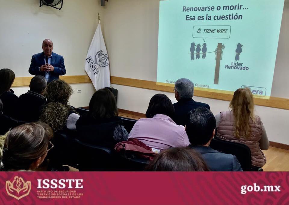 ChihuahuaIssste's tweet photo. Esta mañana se lleva acabo en la instalaciones de la Delegación Estatal el taller “Renovarse o Morir” impartido por el Dr. Javier Manzanera Quintana quien es Director de Educación Ejecutiva y Vinculación Empresarial del ITSEM Campus Chihuahua. https://t.co/lVsJjTkRuS
