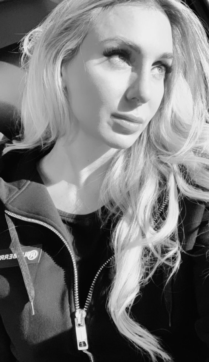 And the fears that once controlled me can't get to me at all 🎶❄️