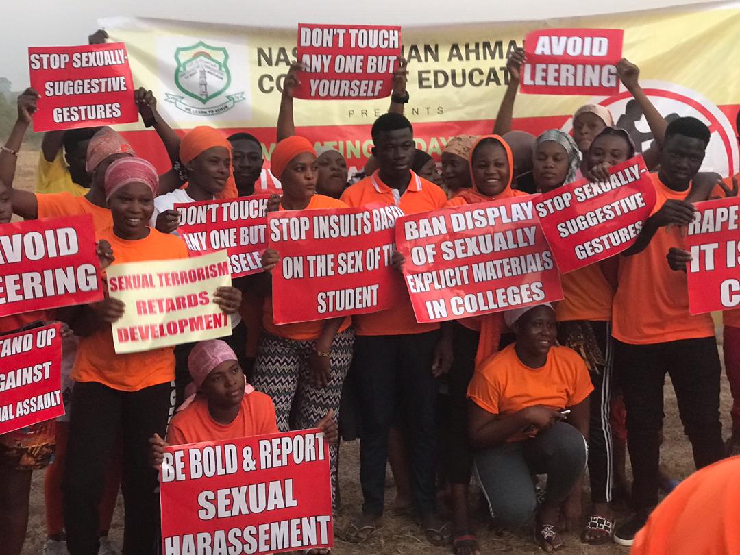 AbdulDimbie's tweet photo. Orange challenge
still on. #SayNoTosexualharassment
Students of Nja college of education still at it. @TTELGhana @OfNja https://t.co/04ooJgYxn4