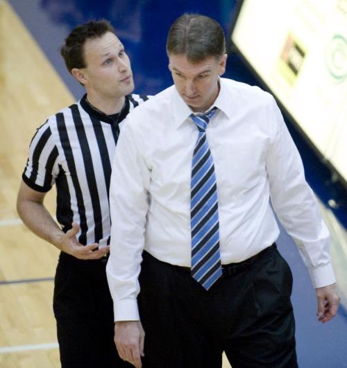 CoachHolling's tweet photo. Happy bday @CoachToddEisner! The ref told him how old he was and even he couldn’t believe it!! 😂 https://t.co/w3MEGj3ypC