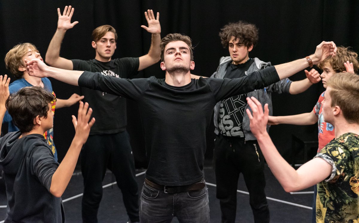 TheAdamCavender's tweet photo. Jesus Christ Superstar is two weeks away!! If you like rock music with religious theme you should definitely check it out! 17th - 21st Dec @YATIslington #musicaltheatre #musical #JCS (the link->) https://t.co/4psfyJ1T87 https://t.co/qdXUp1Xk0S