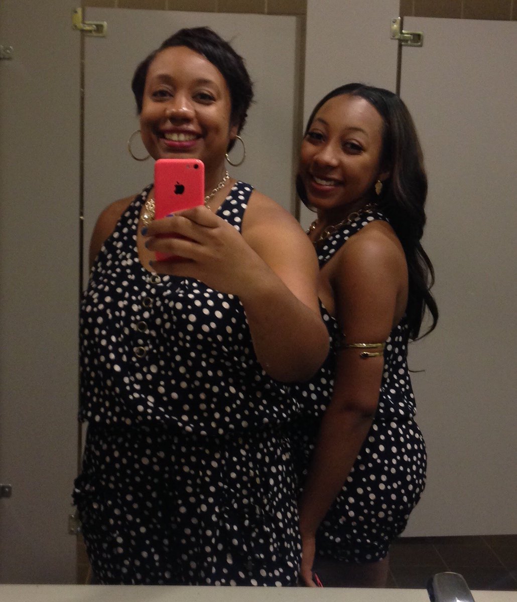 MzMRobin's tweet photo. Oh the memories that we have created and will continue to create...#countdownto21 #momdaughter #FAMOUS @__ChellyM__ https://t.co/gZFIbrBtm2