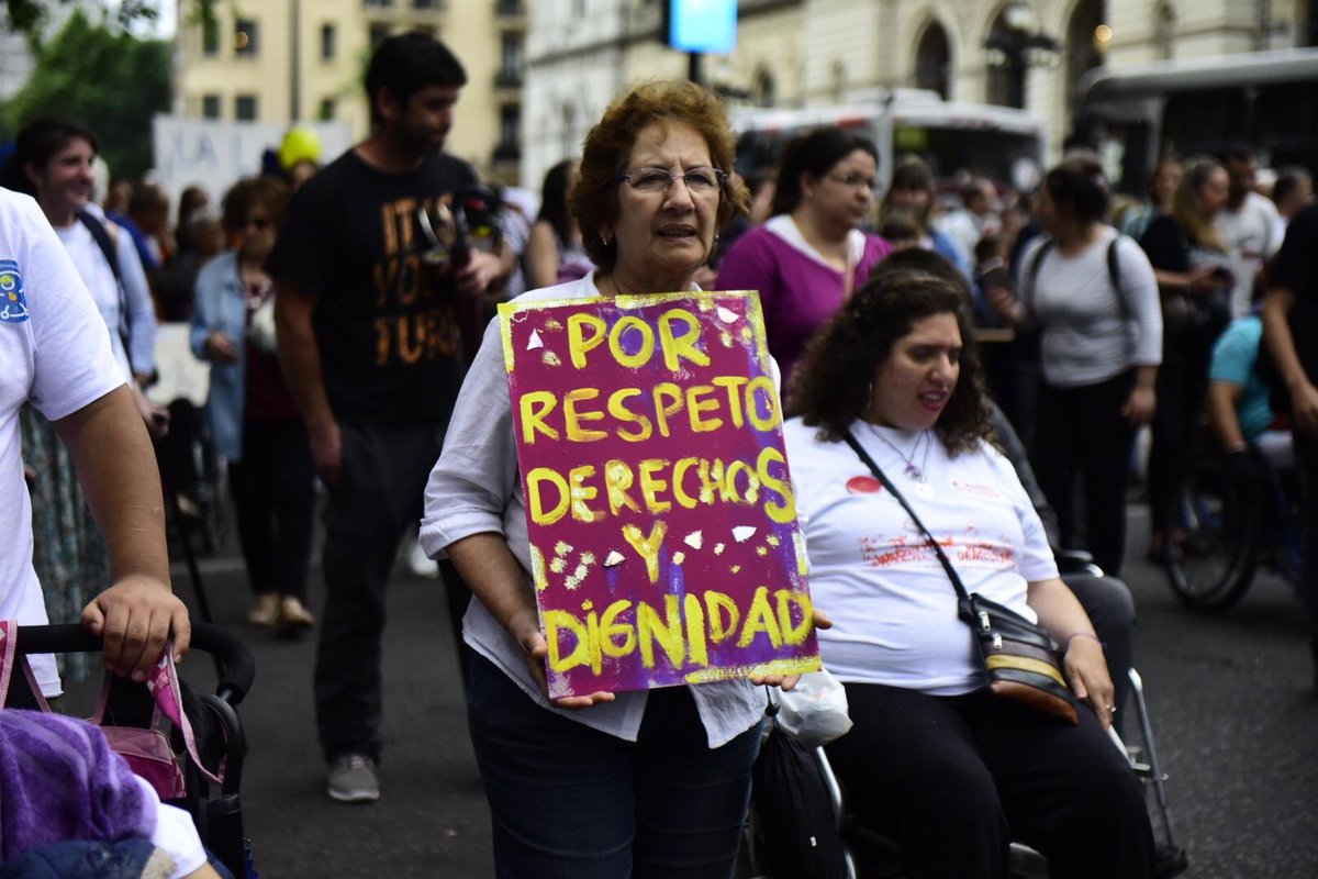 CosseCarolina's tweet photo. Hoy en el Día Internacional de las Personas con Discapacidad, marchamos por más derechos para todas y todos. https://t.co/G795FIrbor