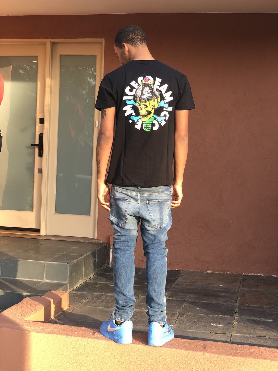_BossAmir's tweet photo. I'ma  get the bag and stack the pros that's what my niggas taught me👨🏽‍💻🌴🖤 https://t.co/bjmFDvMsho