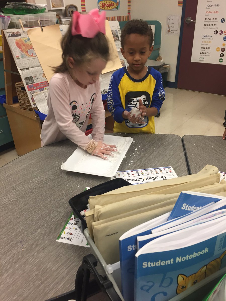 It snowed in Kinder! Fun Science experiment.
#gesshineon