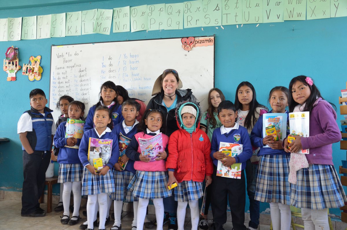 SchaefferClass5's tweet photo. @sarasotaschools -Thanksgiving trip to Ecuador. Donating crayons and coloring books from our own #lamarquelions #lamarquegoesglobal #EODAmbassador https://t.co/i9BlyYHDgQ