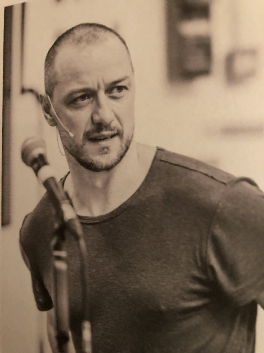 Beg, borrow or steal a ticket to see #Cyrano @PlayHouseLDN with a brilliant cast headed by the amazing #JamesMcAvoy and I fell completely in love with his passionate and compelling Cyrano #greattheatre #goseeit